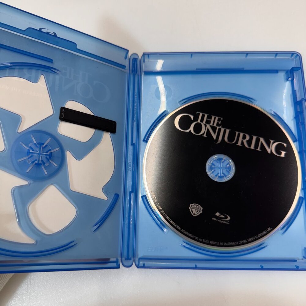 The Conjuring (Blu-Ray) DVD Disc Tested, Working - Picture 3 of 3